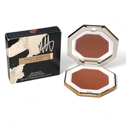 Fenty Beaty Sun Stalk’r Instant Warmth Bronzer color 08 Mocha Mami