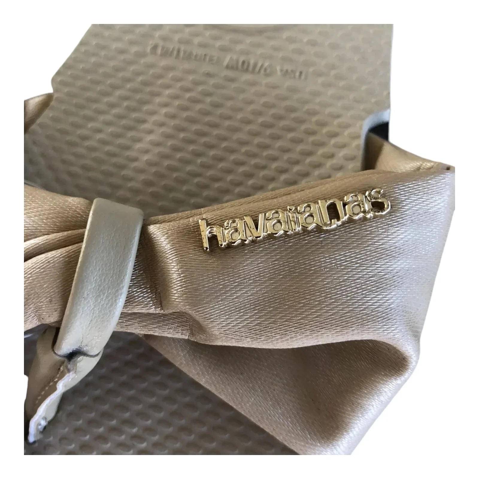 Havaianas Women's Beige Bow Shaped Tong Flip Flop - Size 39/40 (USA 9/10W, EUR 41/42) - Exotic Pro